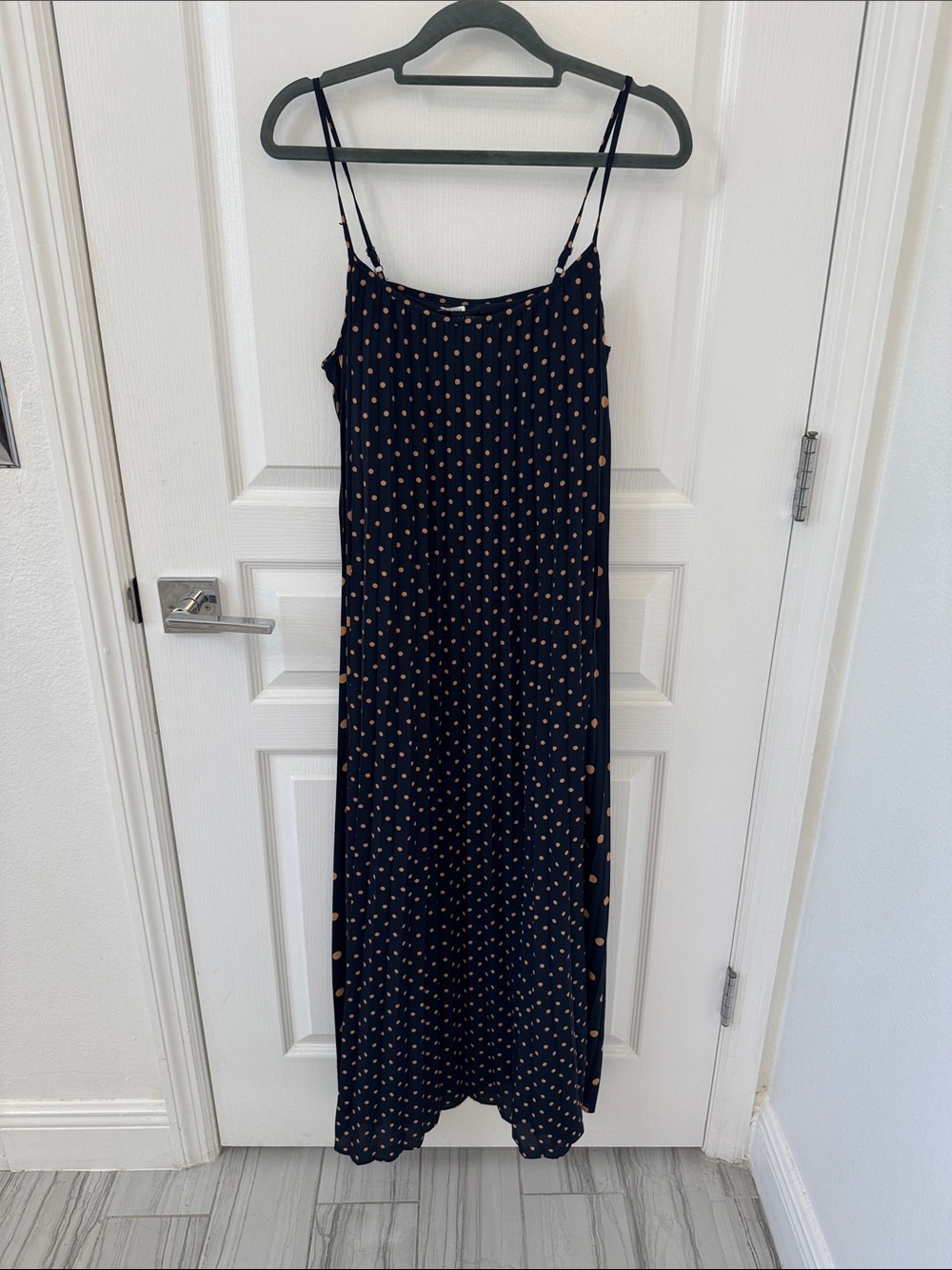 Banana republic Women’s Navy Polka Dot maxi dress 2P